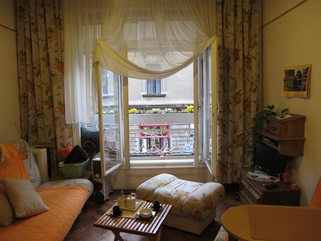 雷维里克一室公寓酒店 萨格勒布 客房 照片